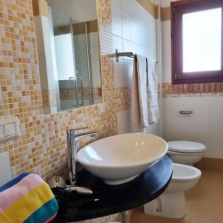 Apartment In Cutro Mit Terrasse, Grill Und Gemeinsamem Pool Und Meerblick Le Castella (Calabria)