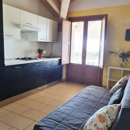 In Cutro Mit Terrasse, Grill Und Gemeinsamem Pool Und Meerblick Apartamento